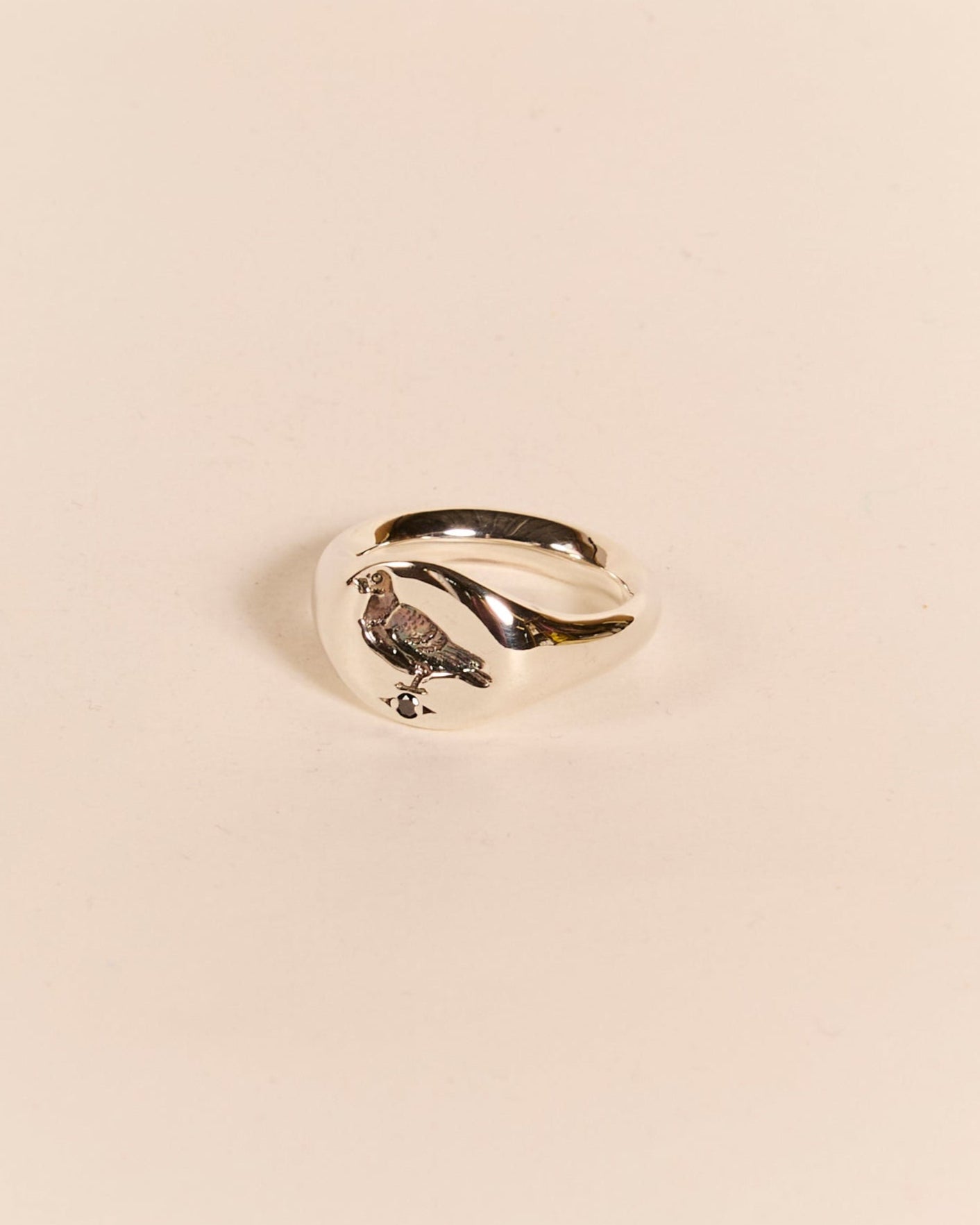 Heavyweight Pigeon Signet with Black Diamond