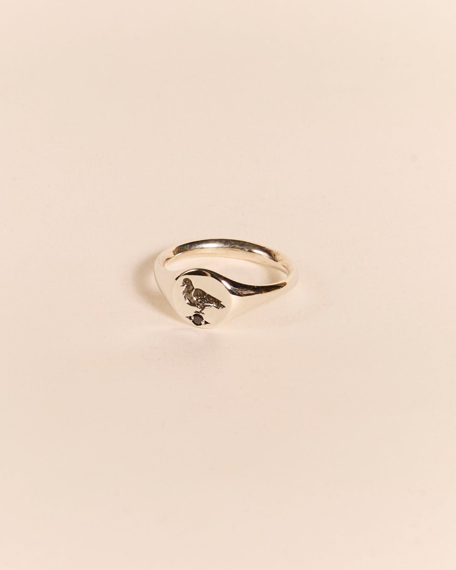 Lightweight Pigeon Signet with Black Diamond