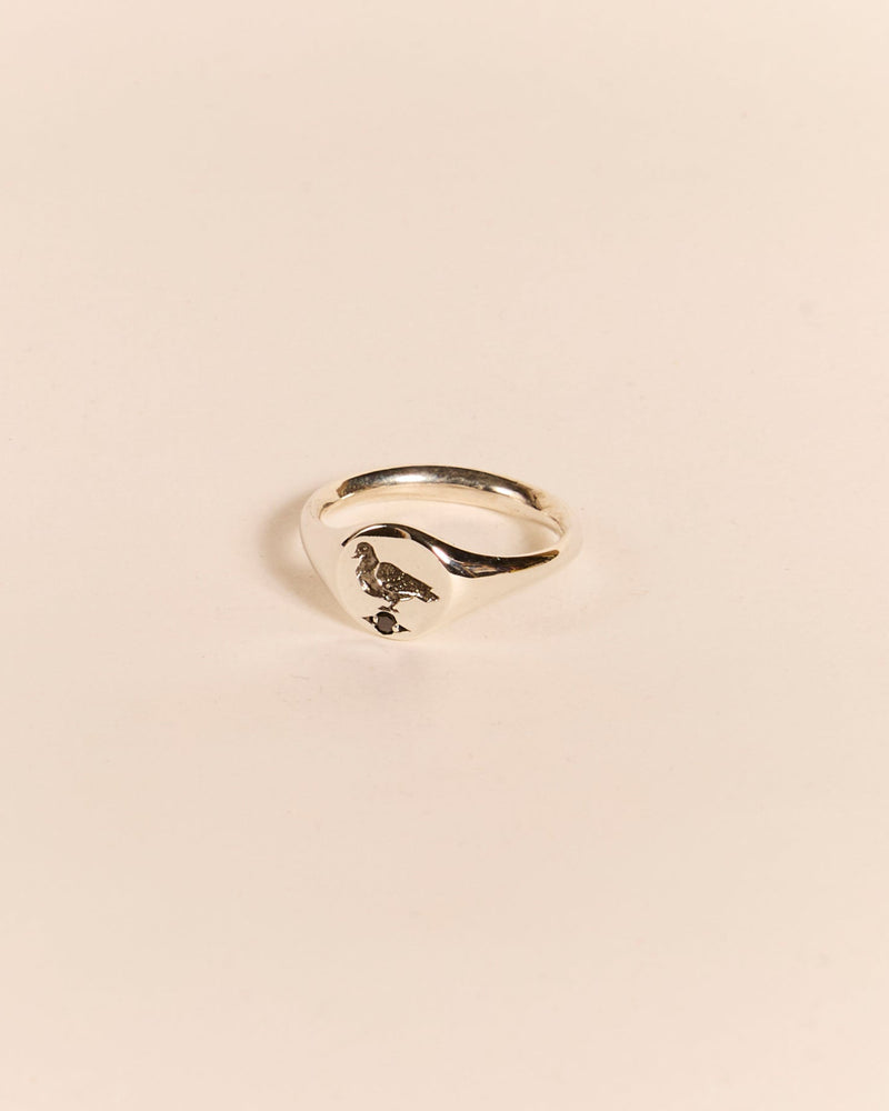 Lightweight Pigeon Signet with Black Diamond