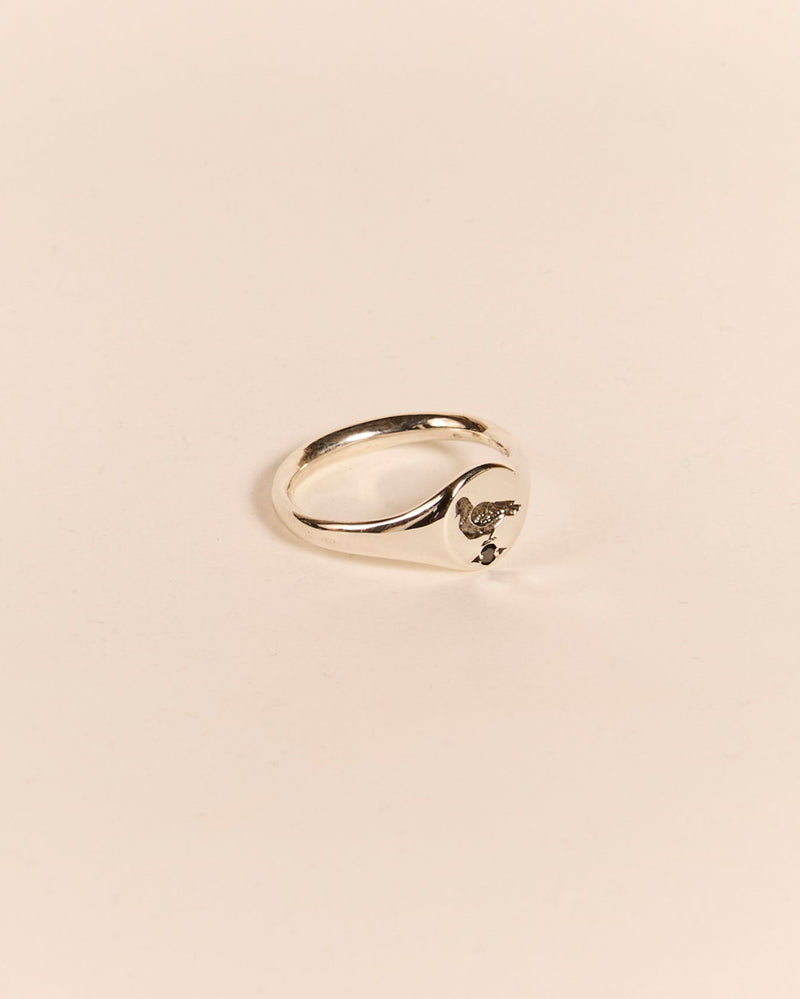 Lightweight Pigeon Signet with Black Diamond