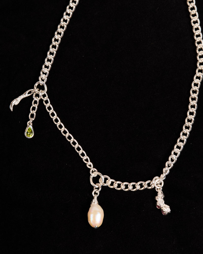 Pearl Dripping Necklace with Peridot