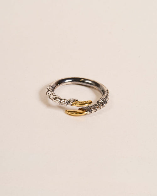 Single Claw Ring