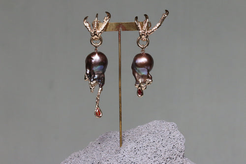 The Shit - Black Pearl, Orange and Red Sapphires 2022